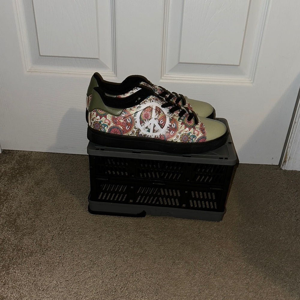 Boho  Artistic Low-Top Sneakers